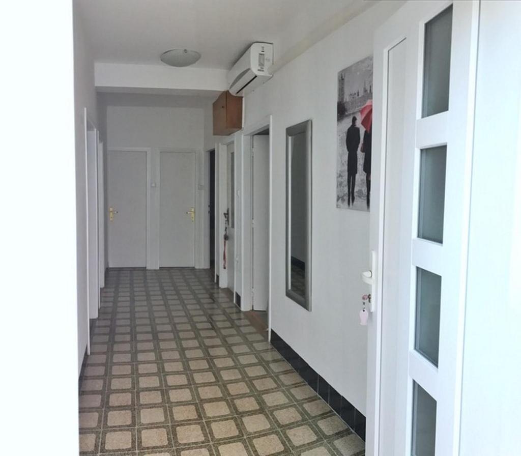 Apartments By The Sea Selce, Crikvenica - 16375 Екстериор снимка